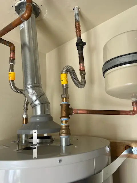 Water heater installation and plumbing repair in Saddleback Estates